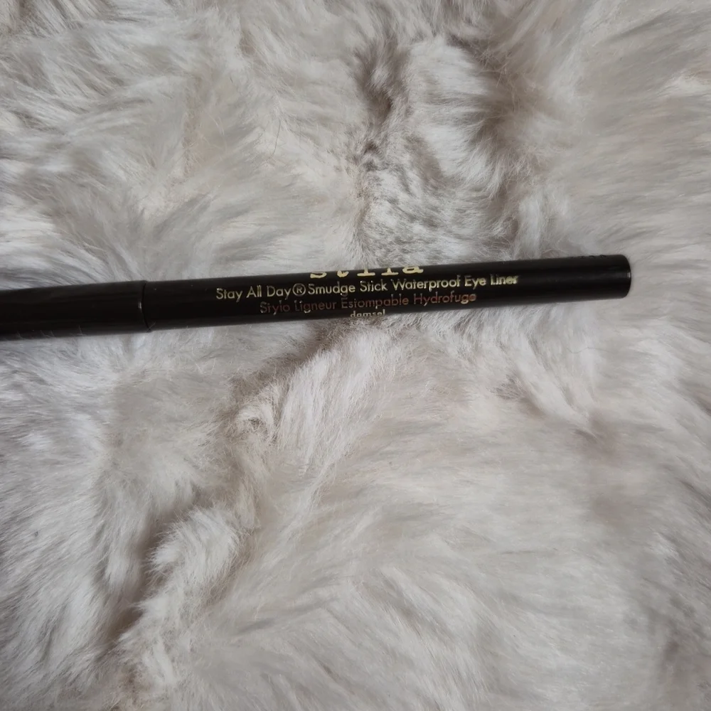 Stila Eye Liner Stay All Day Smudge Stick Waterproof Eyeliner Damsel New NWOB ✨️